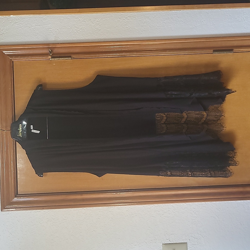 EST. 1946 open knit vest with lace hem